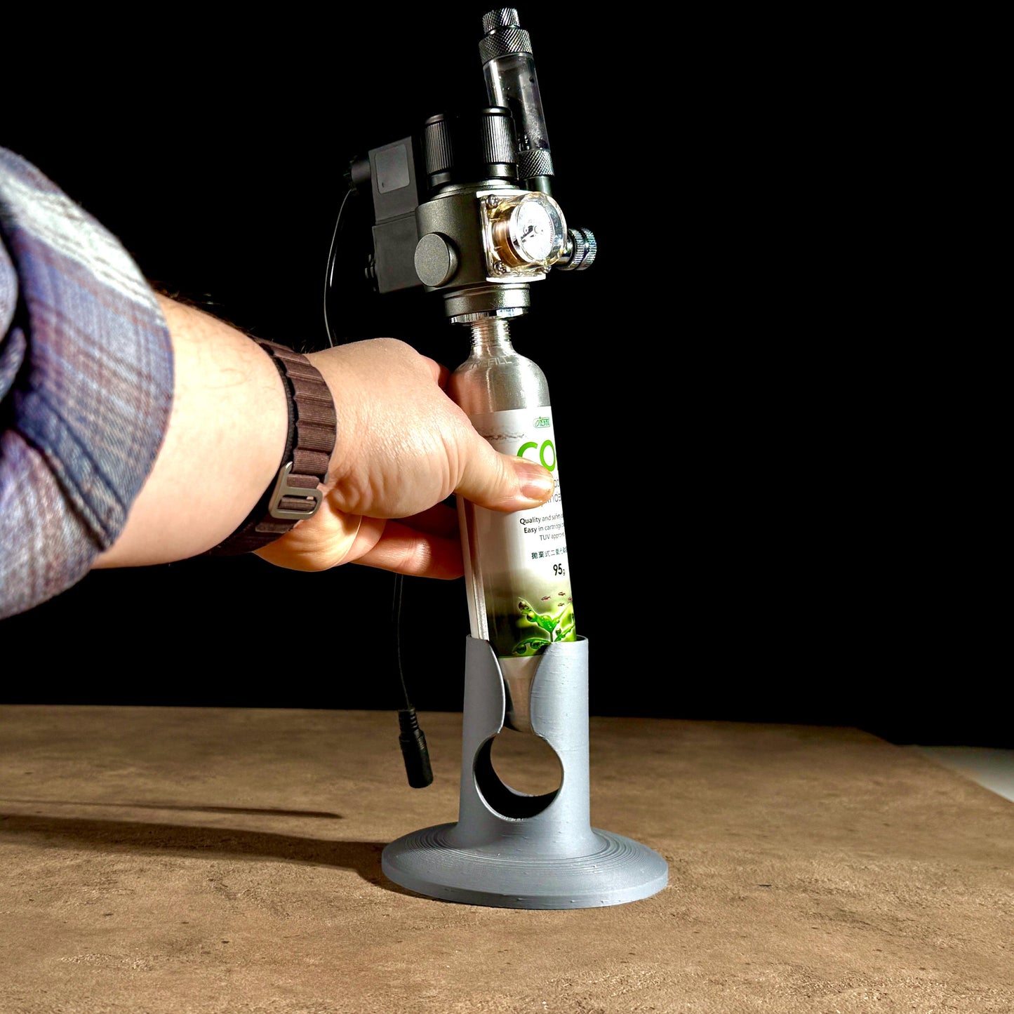 Aquarium 95g CO2 Bottle/Tank Holder for CO2 Systems – Stable 3D-Printed Cartridge Stand for Fluval, UNS, and More - Aquarium Accessory